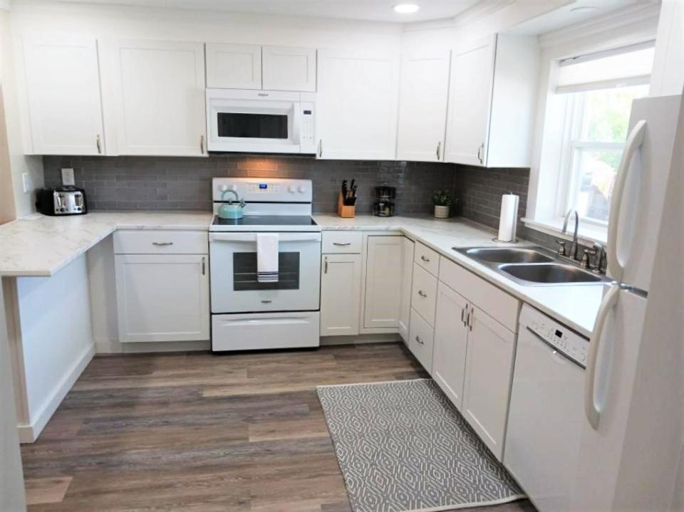 Top Notch Inn Gorham Bagian luar foto