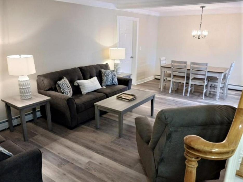 Top Notch Inn Gorham Bagian luar foto