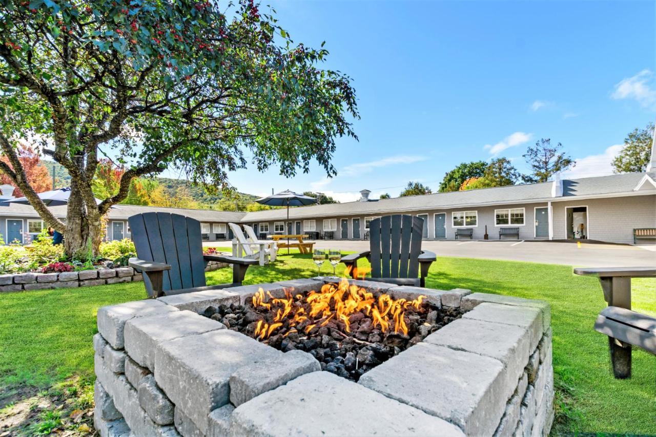 Top Notch Inn Gorham Bagian luar foto